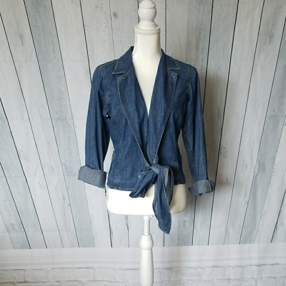 Liz Claiborne Throw over Jacket